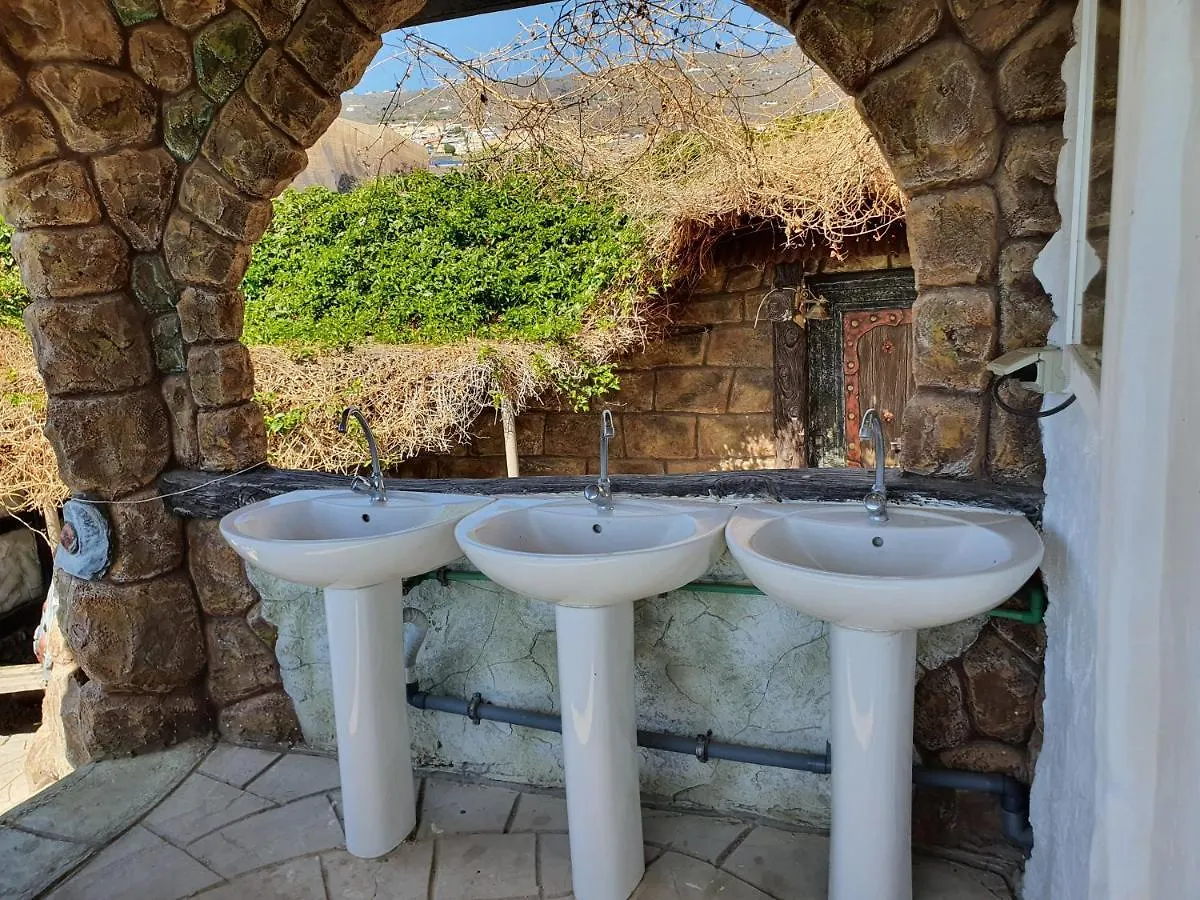 La Casa Nova Hostel Armenime 0*,  Spanien
